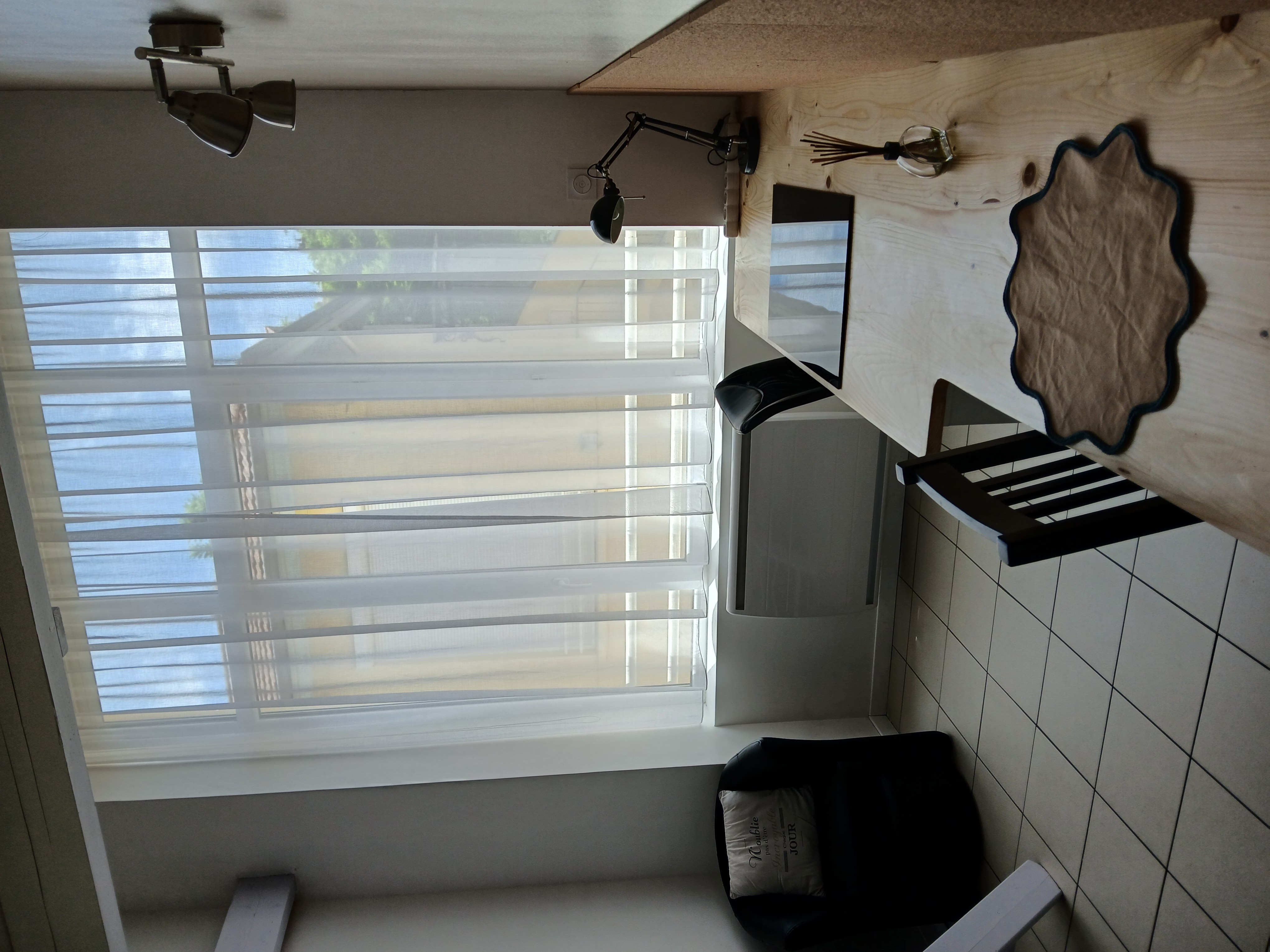 `Photo d'un studio dans la résidence étudiante Arcole à Saint-Étienne`