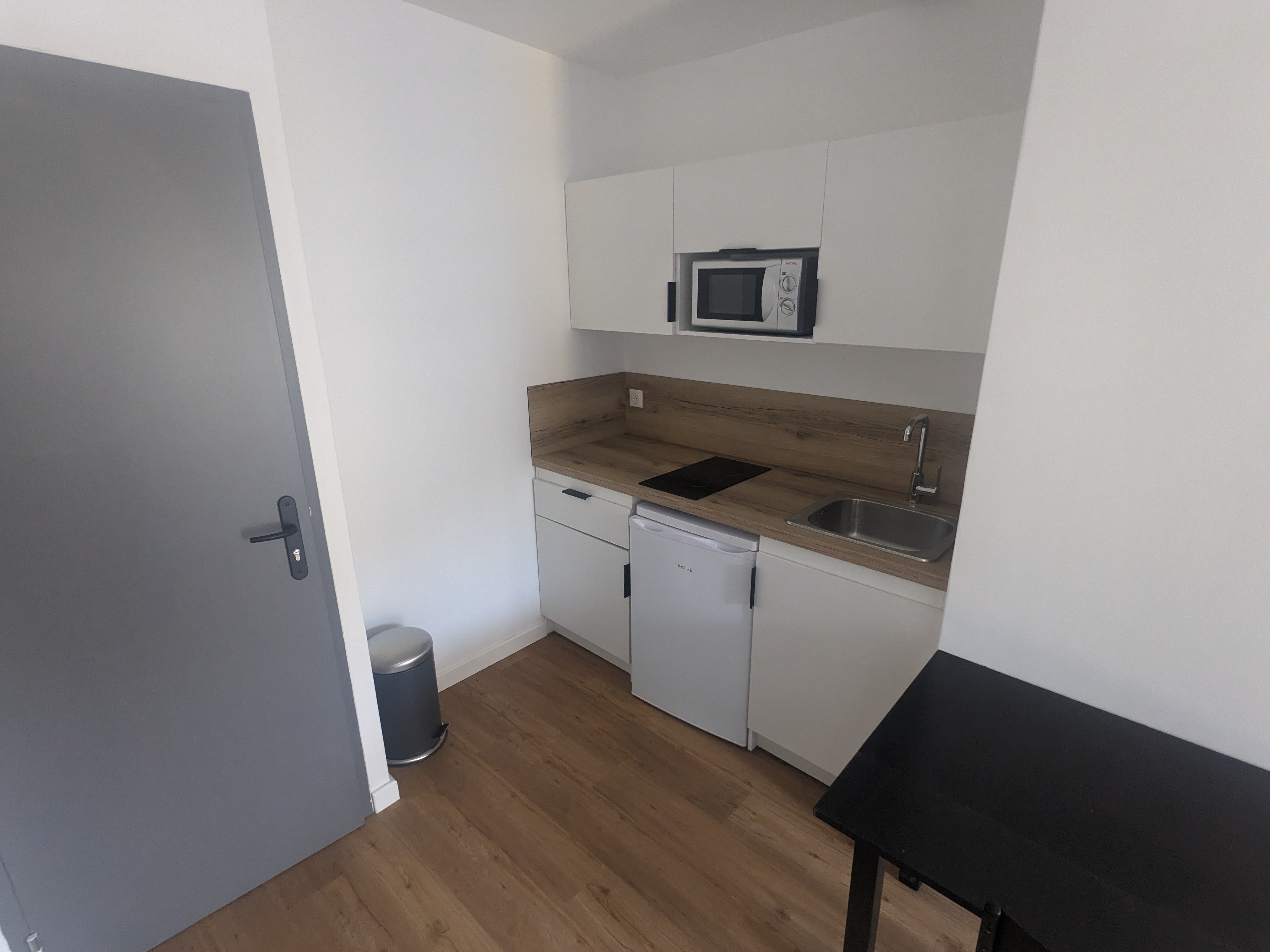 `Photo d'un studio dans la résidence étudiante Arcole à Saint-Étienne`