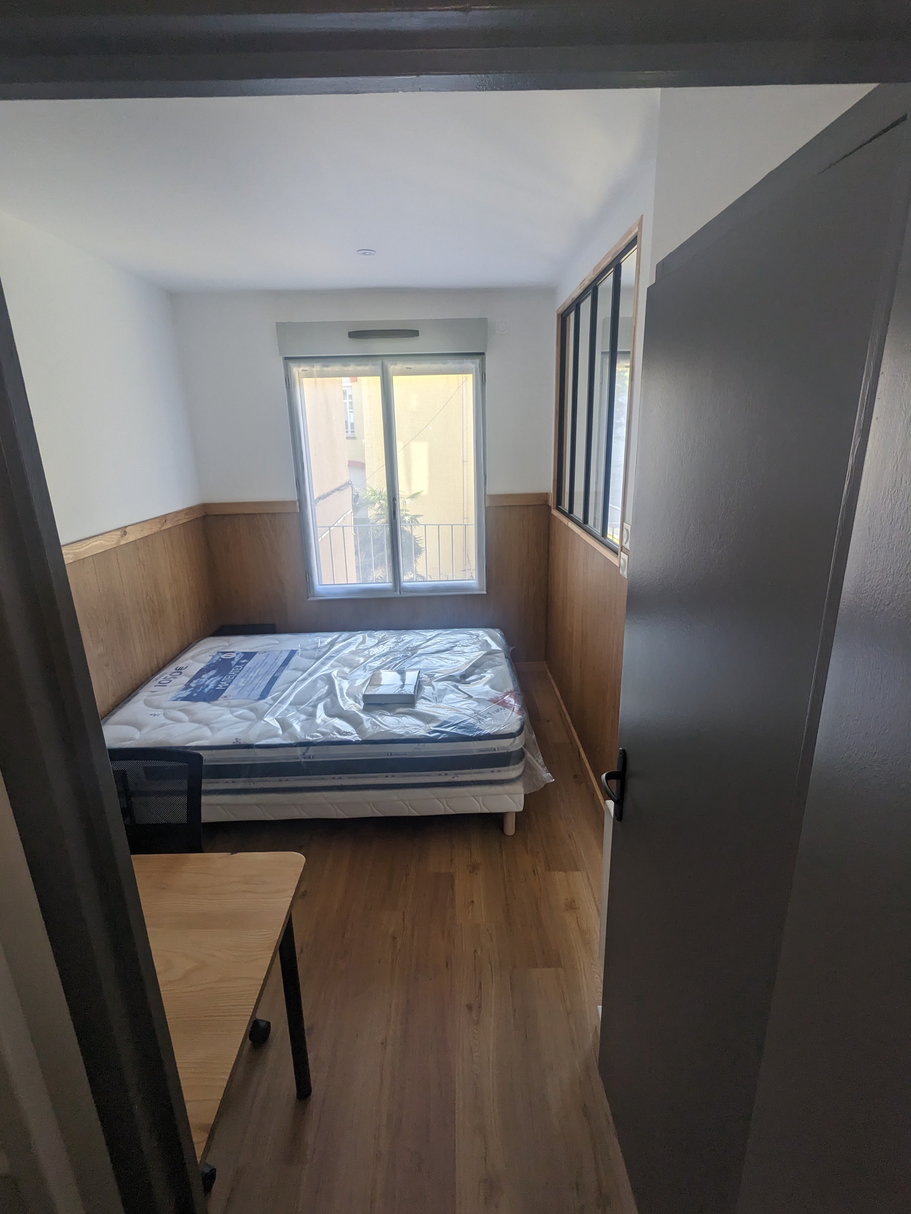 `Photo d'un studio dans la résidence étudiante Arcole à Saint-Étienne`