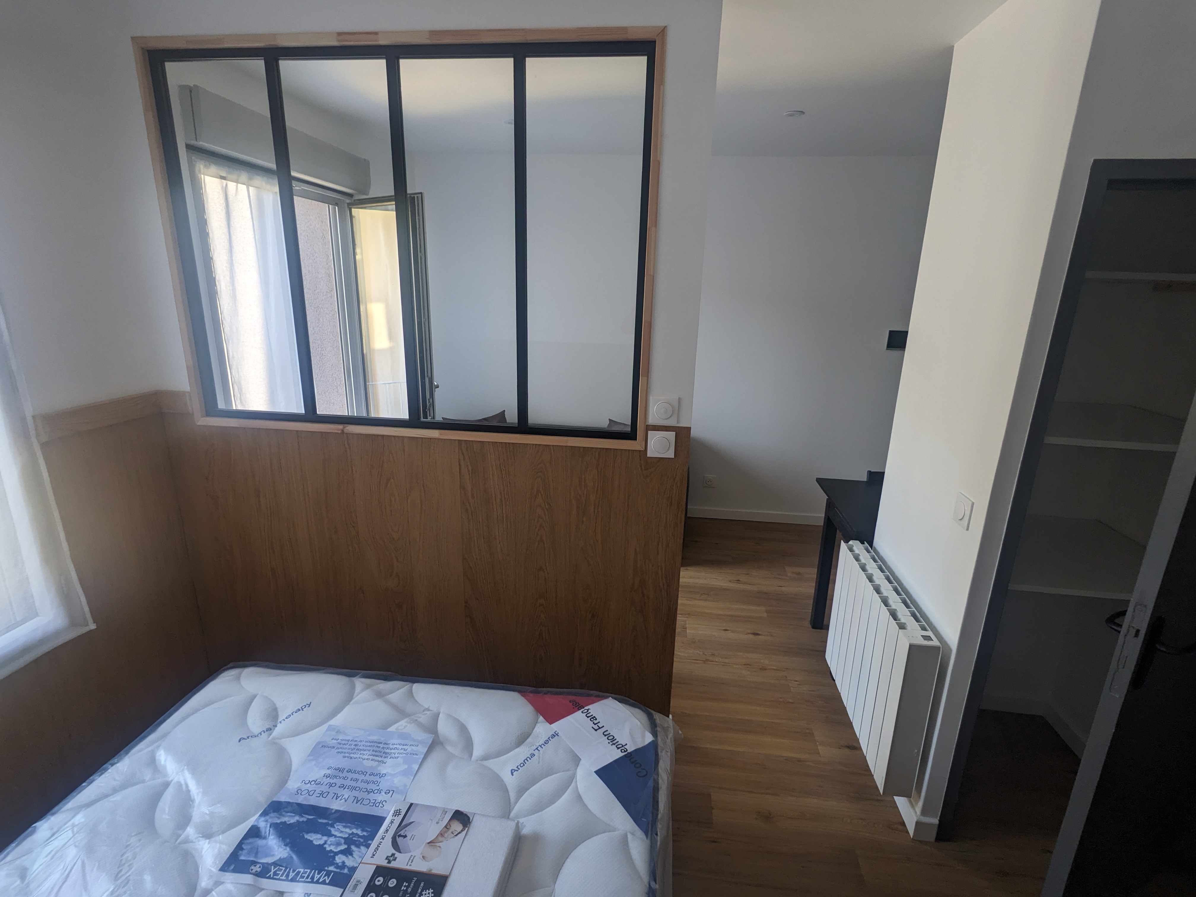 `Photo d'un studio dans la résidence étudiante Arcole à Saint-Étienne`