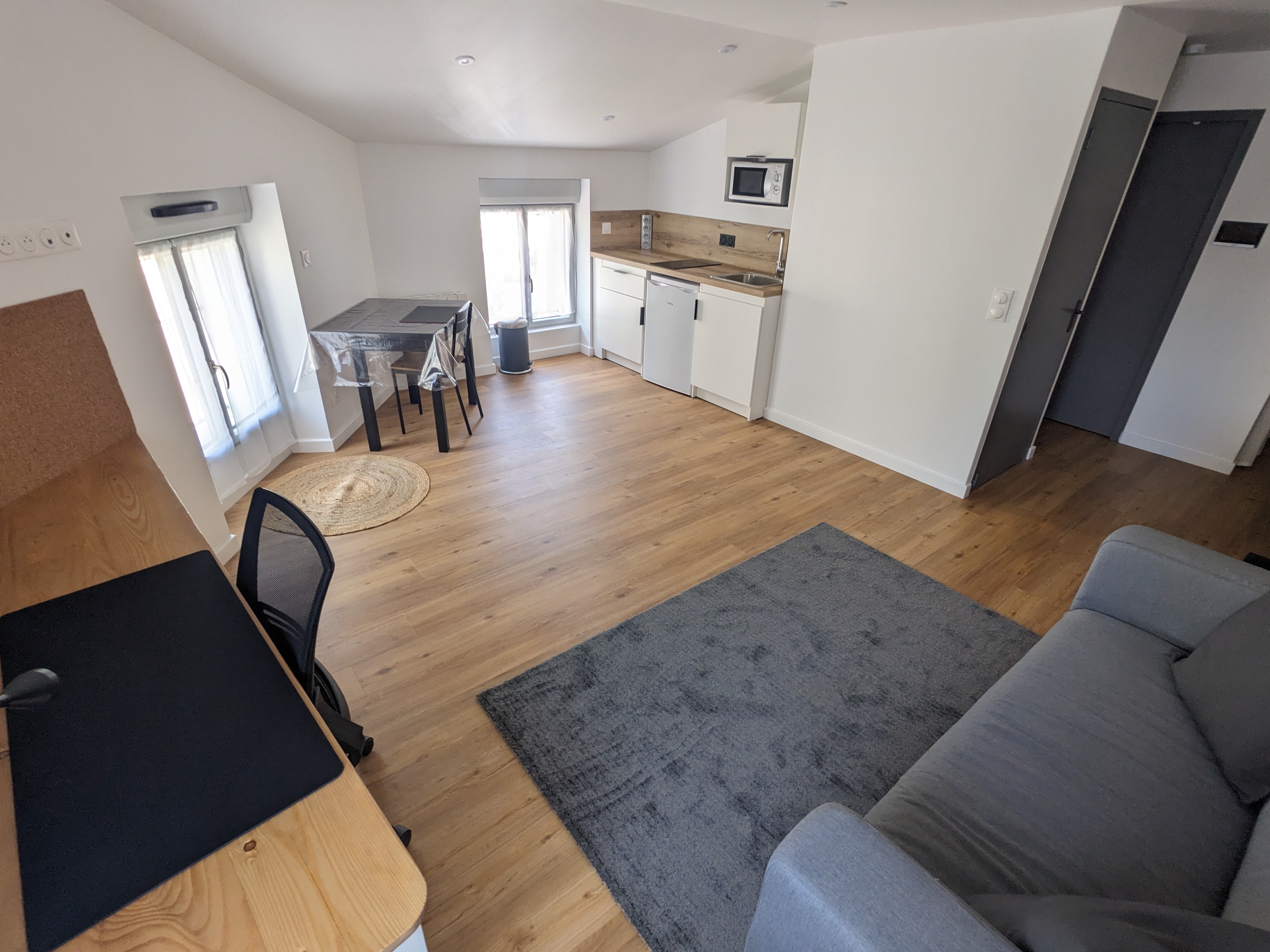 `Photo d'un studio dans la résidence étudiante Arcole à Saint-Étienne`