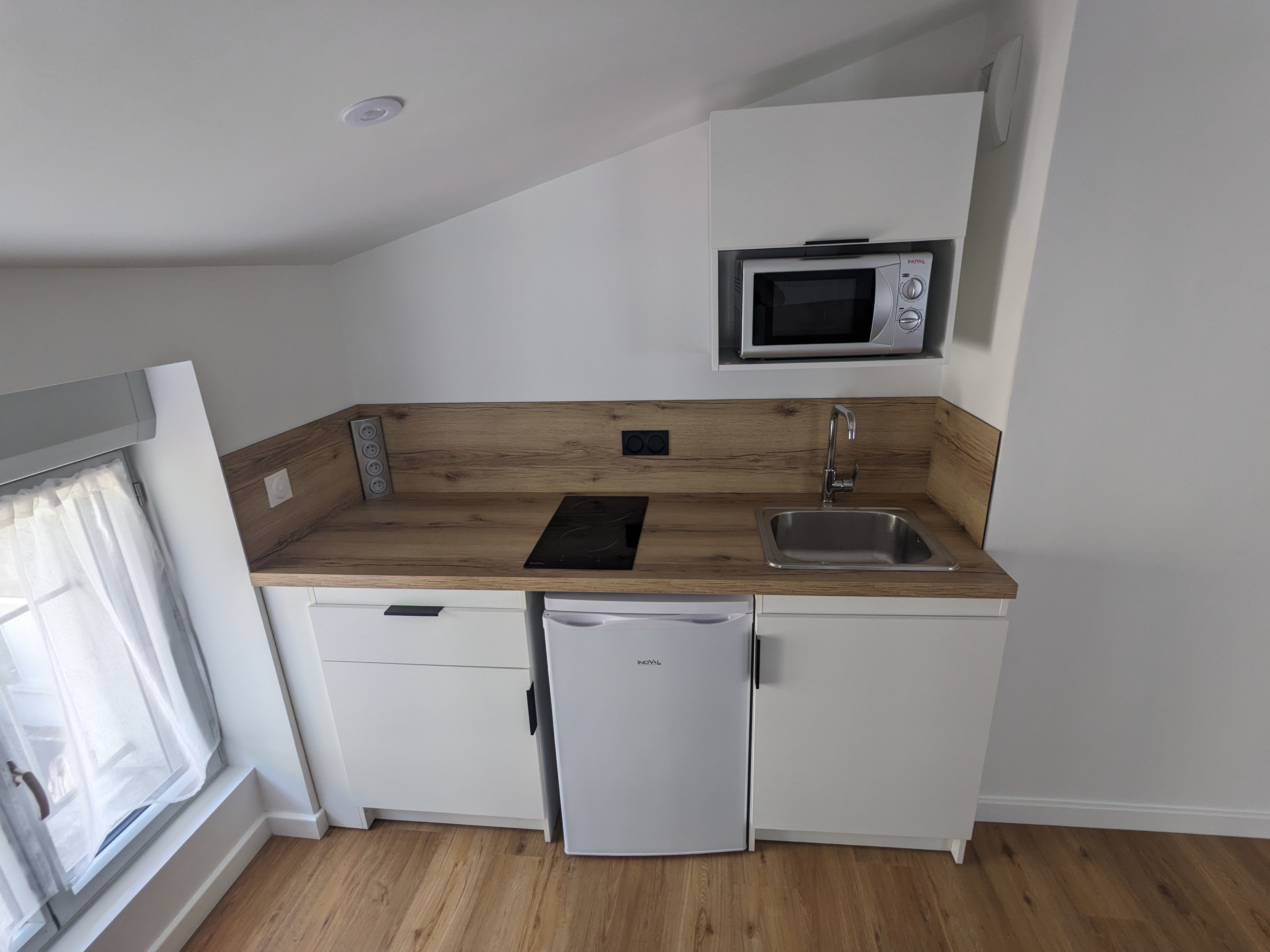 `Photo d'un studio dans la résidence étudiante Arcole à Saint-Étienne`